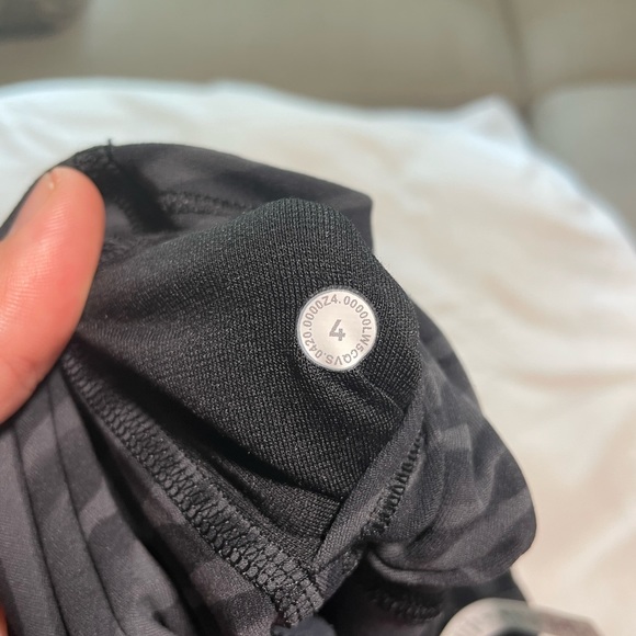 NEW LULULEMON Align Crop 25" 4 Le Tigre Camo Deep Coal Multi Zebra Print Legging - Picture 3 of 6